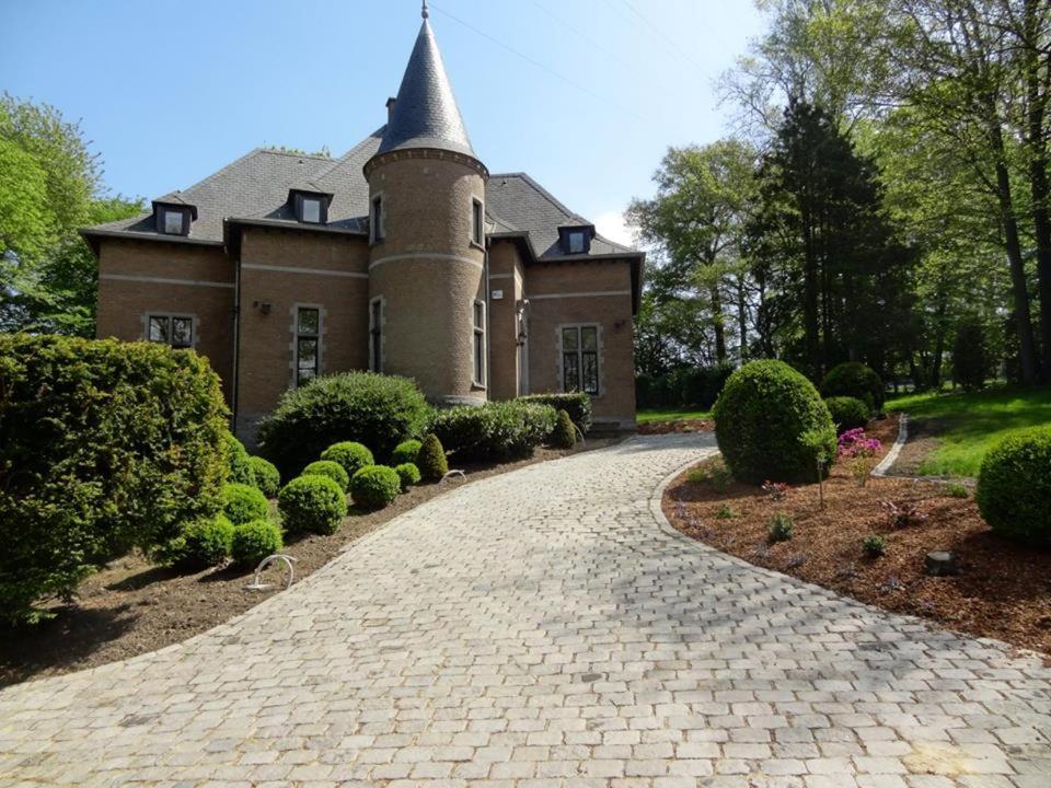 Le Chateau Des Eglantines Montignies-le-Tilleul Exterior photo